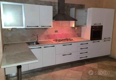 cucina mt.4,20 con penisola