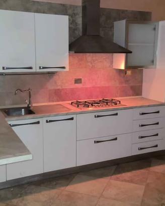 cucina mt.4,20 con penisola