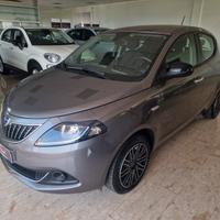 Lancia Ypsilon 1.0 Hybrid Gold 2023