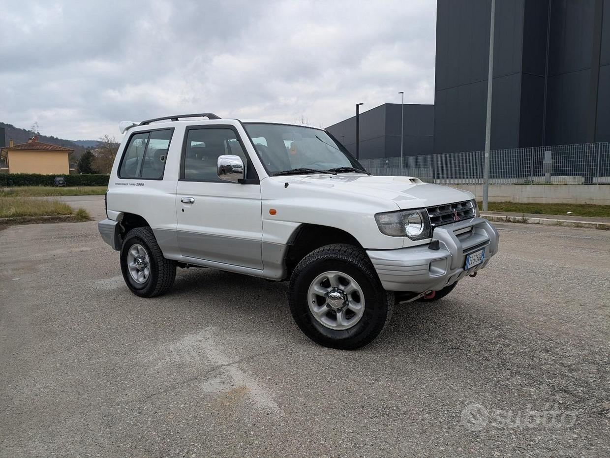 MITSUBISHI Pajero ('82-'00)