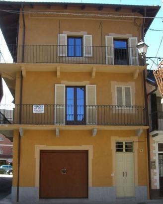 Casa indipendente di 151 m² con 4 locali e box aut