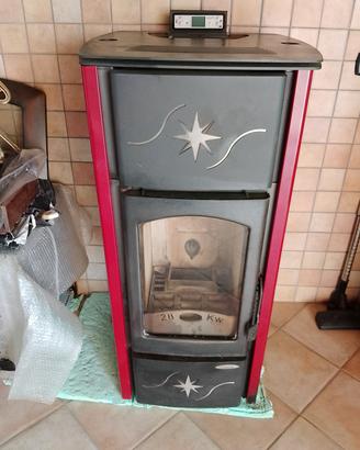 stufa a pellet laminox Idro 28kw