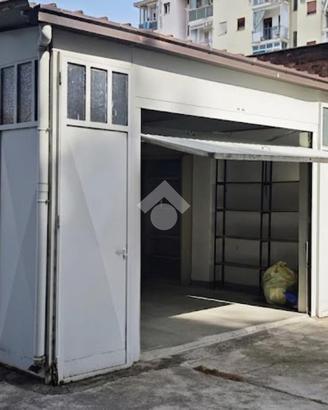 MAGAZZINO A MONCALIERI