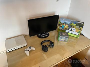 Xbox One S + Monitor + Cuffie + Giochi