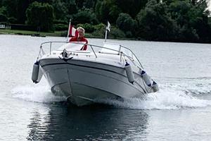 Motoscafo MONTEREY 21