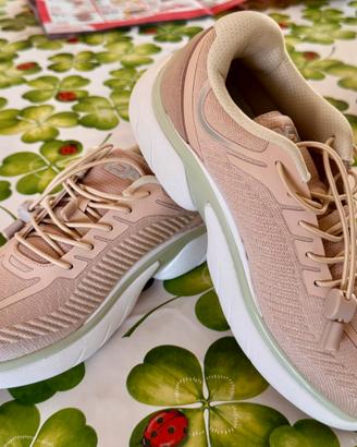 Scarpe YDA misura 37 nuove acquistate in sanitaria