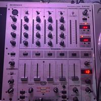 BEHRINGER DJX700 Mixer per DJ