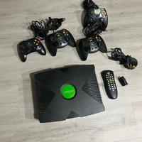 Consolle Xbox Classic con accessori