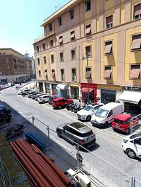 Immobile di 300 m² a Livorno