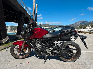 honda cb125r anno 2024 4000€ trattabili