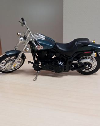 Harley Davidson modellino moto 1:18 Maisto