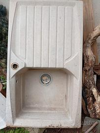 Lavandino in Fragranite a una coppa