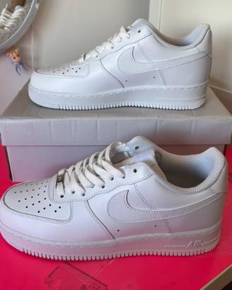 Nike Air Force 1 07 Classic Low-Top, Bianco/46
