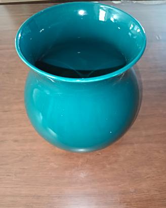 vaso in ceramica colore verde scuro 