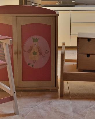 Mobili in legno per bambole