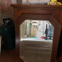 specchio in legno antico