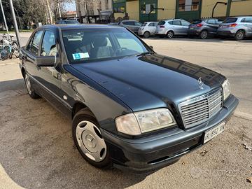 Mercedes-Benz Classe C 180