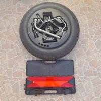 ruotino fiat 500 + vasca attrezzi + triangolo