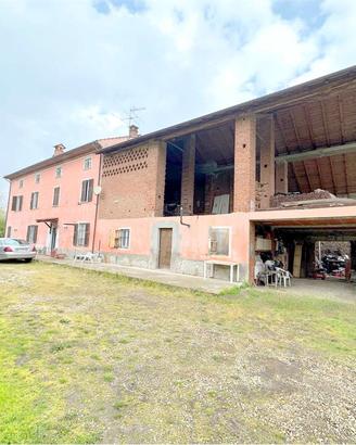 Predosa Casa Indipendente con giardino.