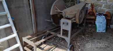 Sega tagliapietra trasportabile