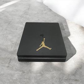 Playstation 4 slim