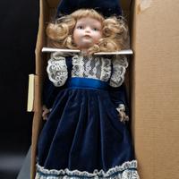 Bambola porcellana serie ricci e capricci