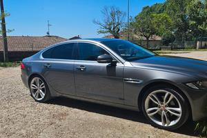 Jaguar XF 2.0 Diesel 180CV AWD Automatico