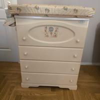 Fasciatoio con vaschetta bagnetto