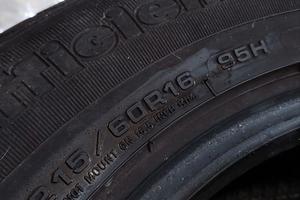 Goodyear efficientgrip
215 60/R16 95H