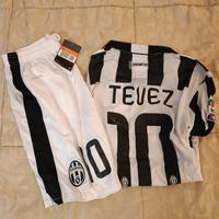 Maglia e pantaloncino Juve Tevez