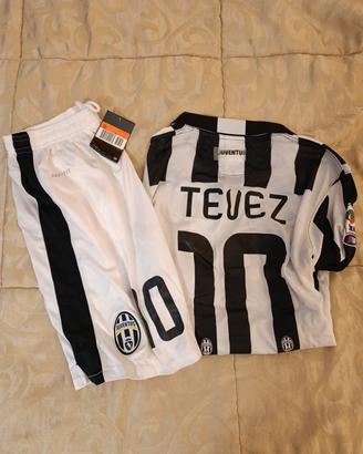 Maglia e pantaloncino Juve Tevez