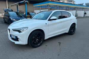 Alfa Romeo Stelvio Quadrifoglio