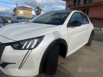 Peugeot 208 PureTech 100 Stop&Start 5 porte GT Lin