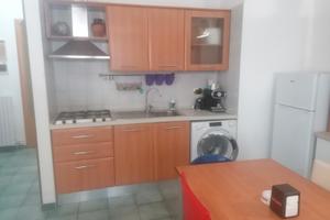 Ampio monolocale completamente arredato