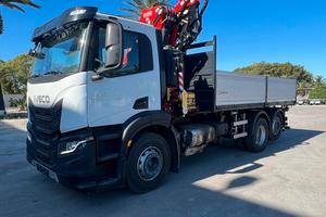 IVECO X-WAY 400 6X2 NUOVO DA IMM. CON FASSI 255 + 