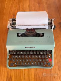 Macchina Da Scrivere Vintage Olivetti