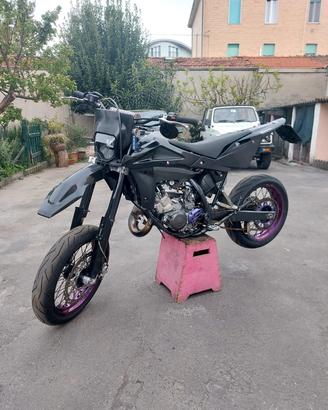 sm 125