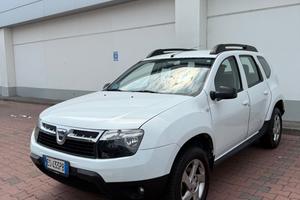 Dacia Duster 1.6 110CV 4x2 benzina anno 2013 km 90