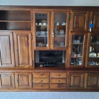 Parete attrezzata in legno