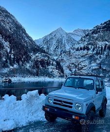 Suzuki Samurai 
