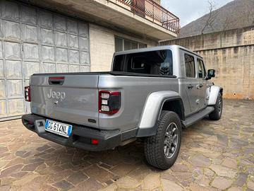 Jeep Gladiator 3.0 - Overland - Autocarro-IVA INCL