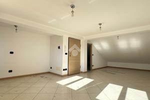 2 LOCALI A ASCOLI PICENO