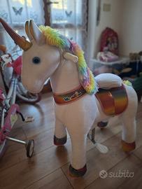 Unicorno su ruote