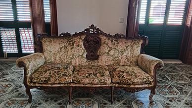Divano 3 posti vintage in legno intagliato
