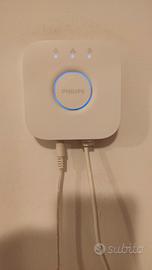 Philips Hue Bridge 2.0 + Lampadine E14 ed E27