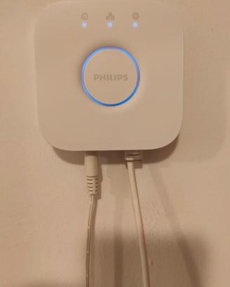 Philips Hue Bridge 2.0 + Lampadine E14 ed E27