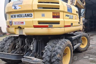 Escavatore New Holland