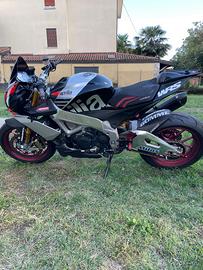 Aprilia tuono v4 1100