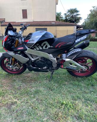 Aprilia tuono v4 1100