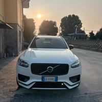 Auto VOLVO XC90